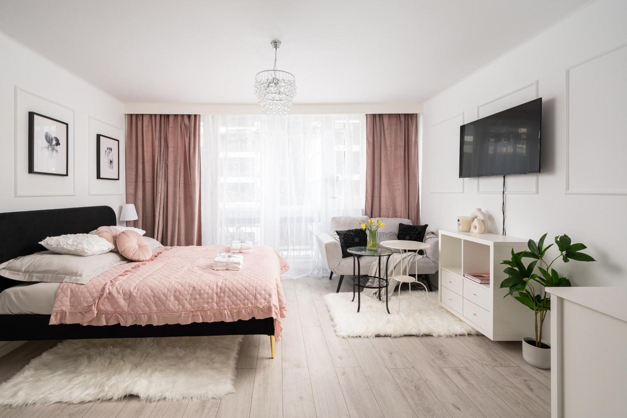 Air-conditioned Gatawaystudio 900m From Station, Parking On Site Apartamento Varsovia